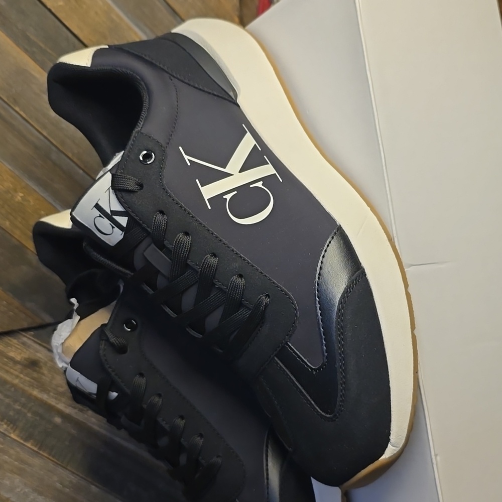 CALVIN KLEIN MEN SNEAKERS 🥰
